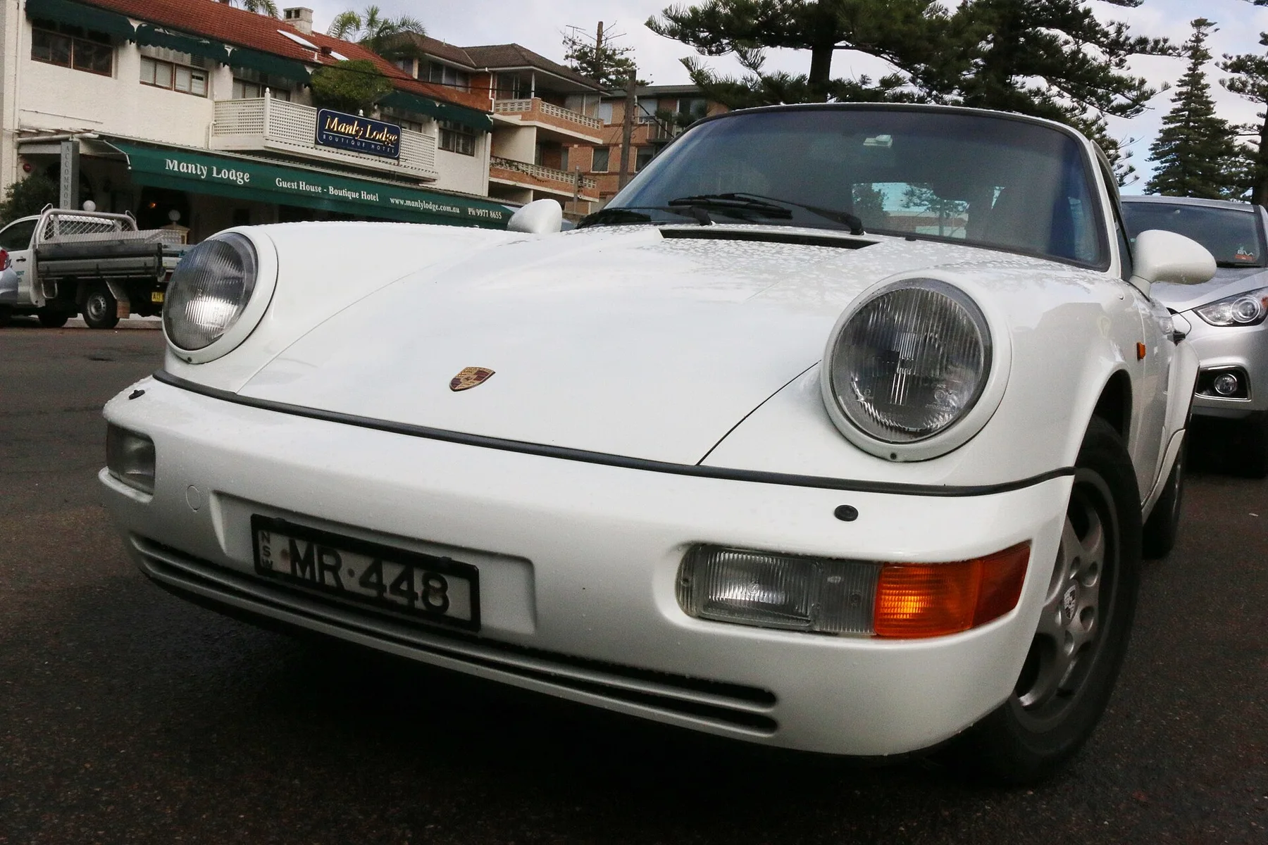 Source photograph of a 911 Coupe